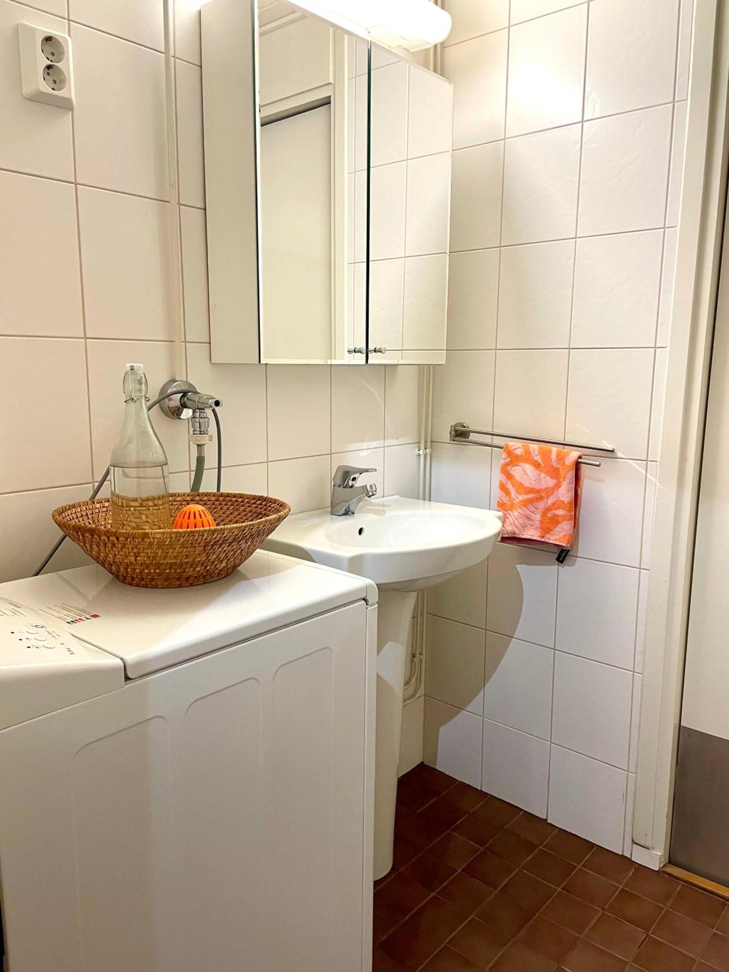 Naesilinna - Free Wifi Apartment *